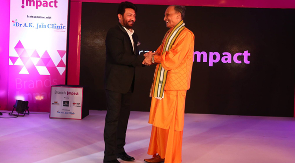 Brands Impact, Pride of Indian Education Awards, PIE, Award, Shekhar Suman, Raj Rishi Acharya Shri Sudarshan Ji Maharaj